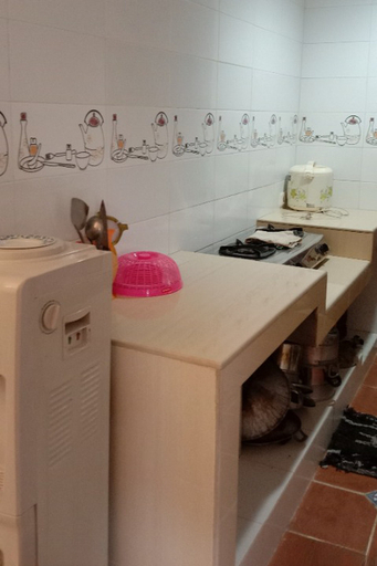 Others 4, 2 BR  Executive Room Beach View Apartemen Marbella Anyer, Serang