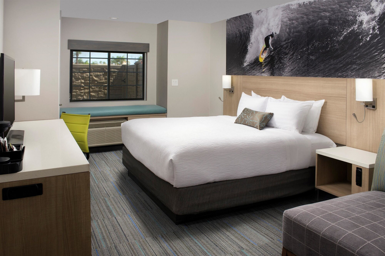 Bedroom 3, Best Western Beachside Inn, Cameron