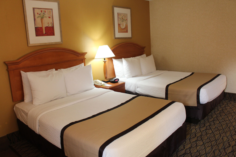 Bedroom 4, Americas Best Value Inn Canton, Wayne