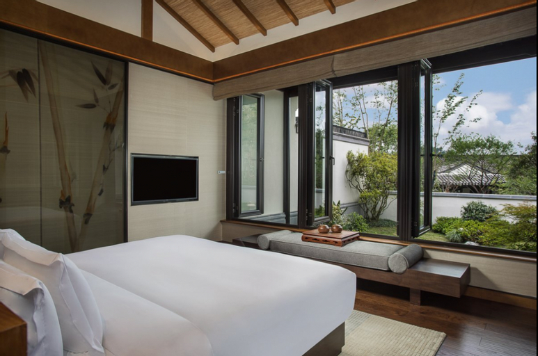Bedroom 1, Banyan Tree Anji, Huzhou