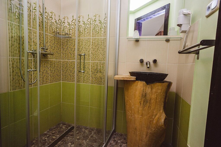 Bathroom 3, Pensjonat Kolory Świata, Busko