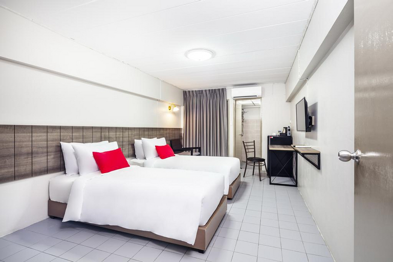 Bedroom 28