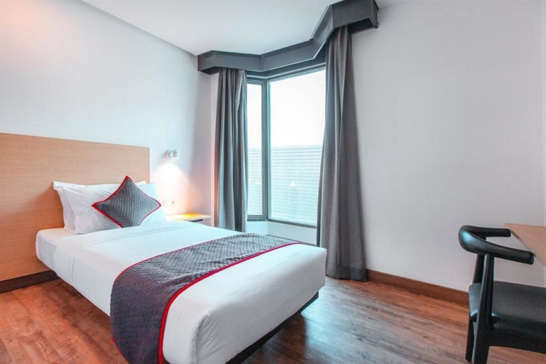 Bedroom 4, OYO 1 Townhouse Hotel Salemba, Tangerang