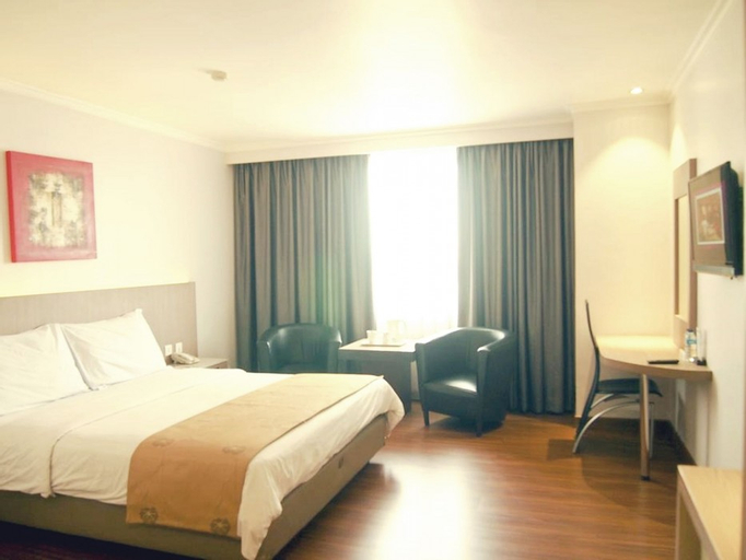 bedroom 5