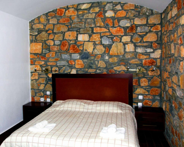 Bedroom 2, Kyveli Boutique Hotel, Central Macedonia