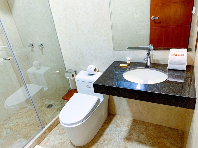 Bathroom 4, SM HOTEL PLUS, Lima