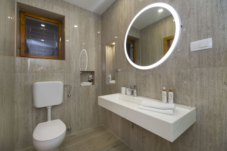 Bathroom 4, Apartments Marija, Smokvica