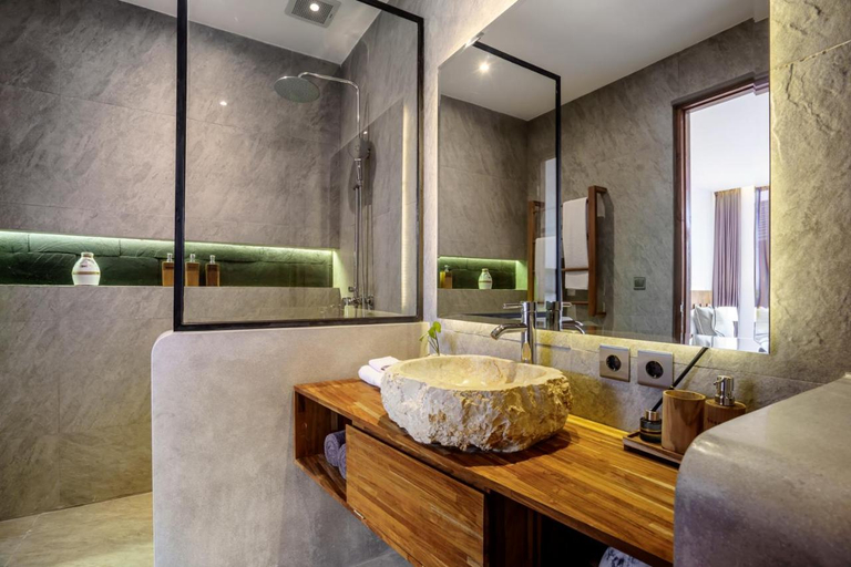 Bathroom 5, Villa Maluro by BaliSuperHost, Gianyar
