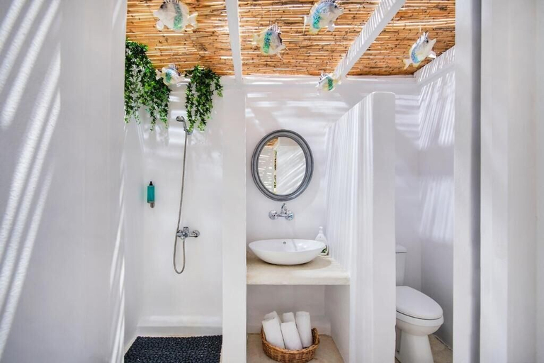 Bathroom, Sol Mare Salis, South Aegean