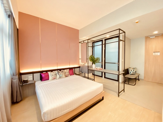 Bedroom 3, Miami Hotel Bangkok, Wattana
