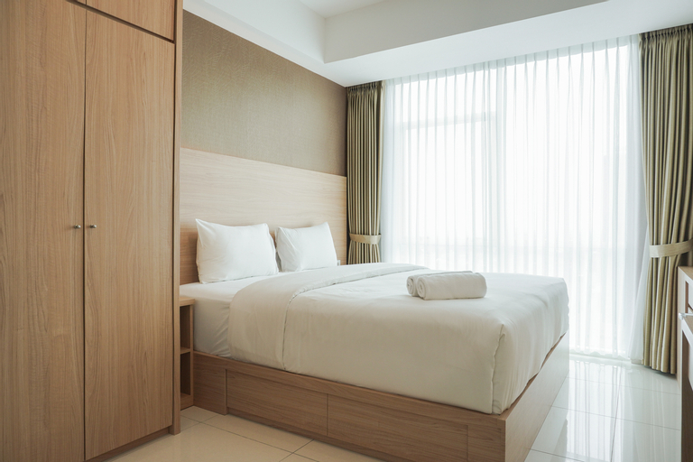 Nice and Elegant 2BR at The Kensington Royal Suites Apartment By Travelio, North Jakarta
