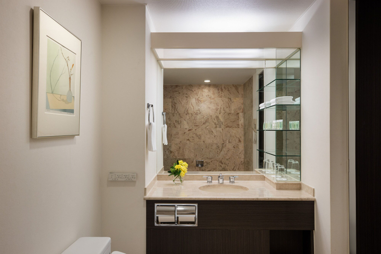 Bathroom 4