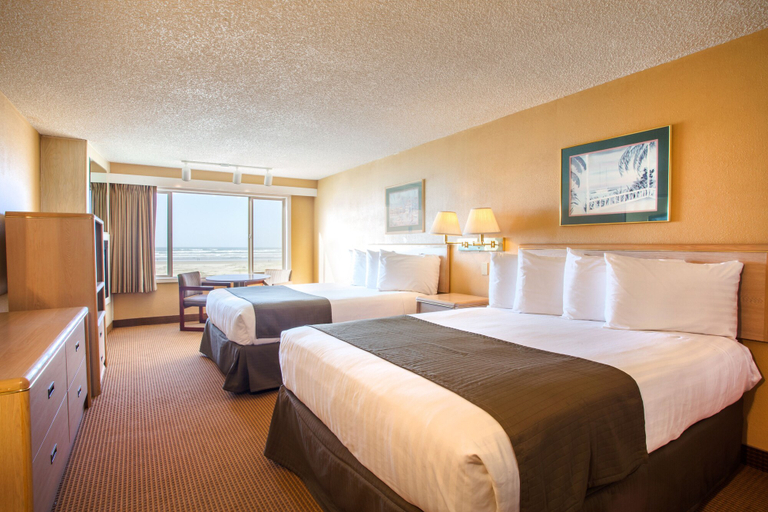Bedroom 3, Ebb Tide Oceanfront Inn, Clatsop