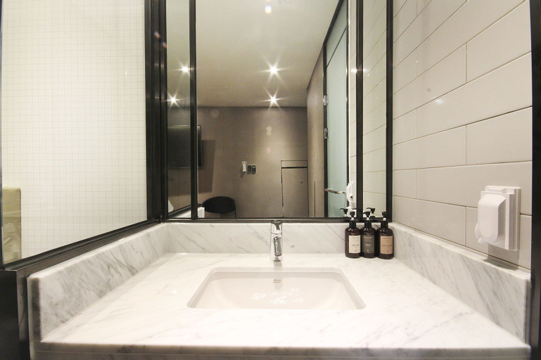 Bathroom 6