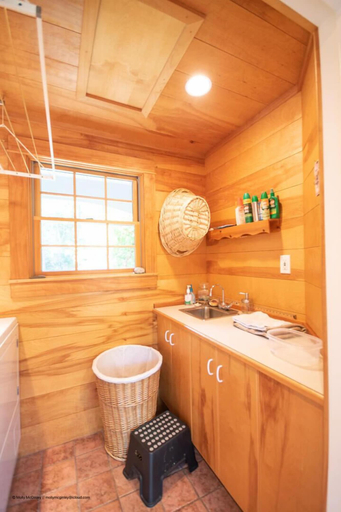 Bathroom 3, Puffin Rock - New 2022!, Hancock