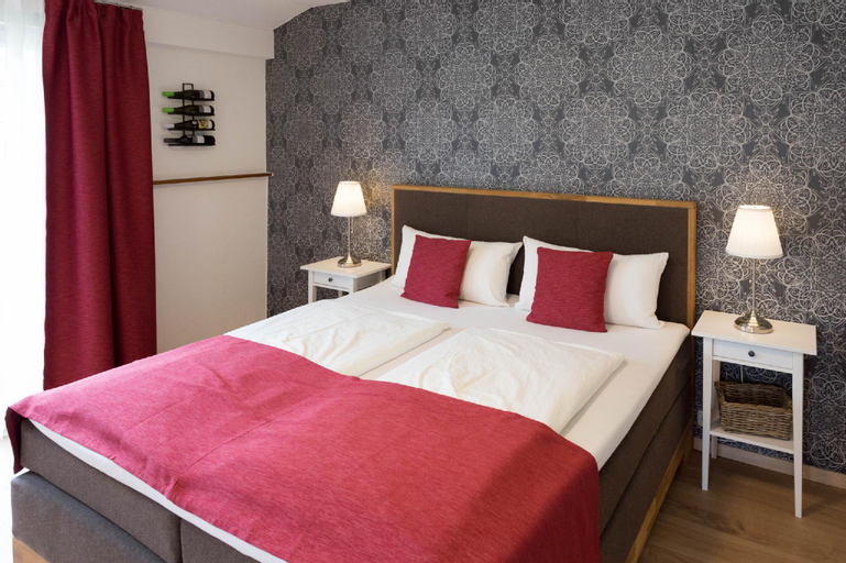 Bedroom 2, Hotel Restaurant Sonnenlay, Bernkastel-Wittlich