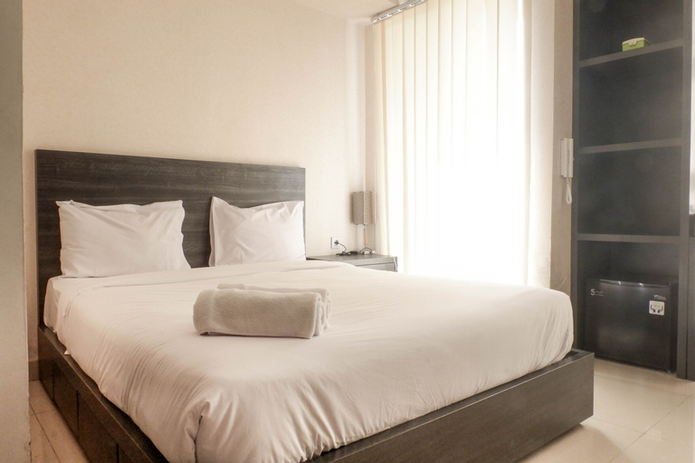 Calm and Relaxing Studio Apartment at Taman Melati Surabaya By Travelio, Surabaya