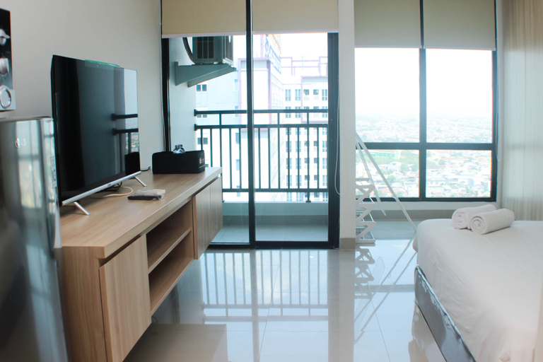 Bedroom 4, Nice and Cozy Studio at LRT City Bekasi Apartment By Travelio, Bekasi