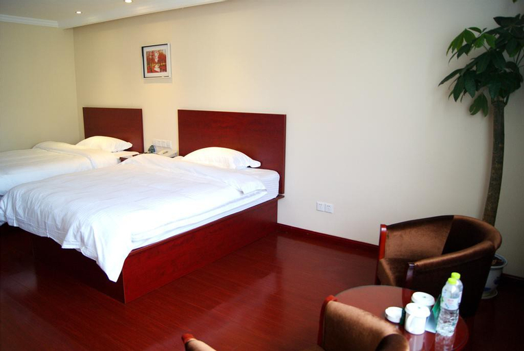 Bedroom 1, GreenTree Inn JiangSu ChangZhou East DongFang Road HengNai Logistics Park Express Hotel, Changzhou