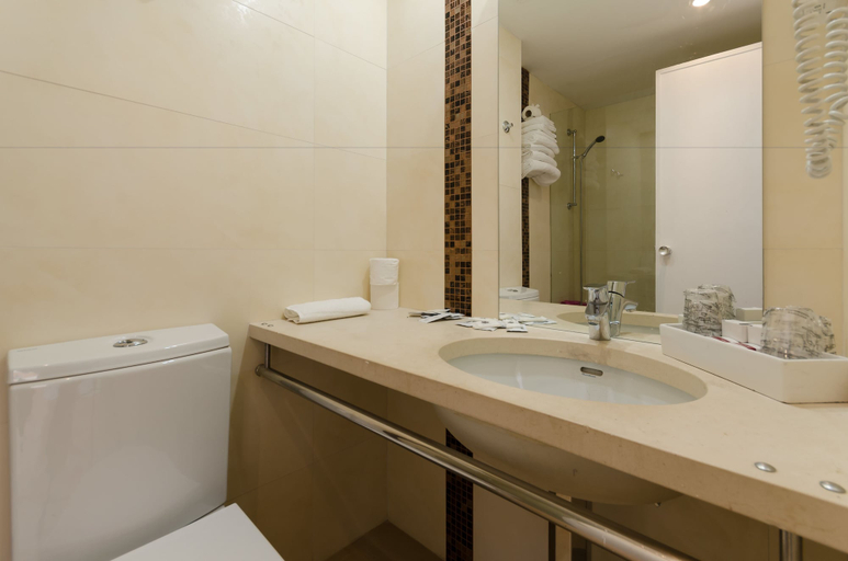 Bathroom 5, Hotel Lido, Cascais