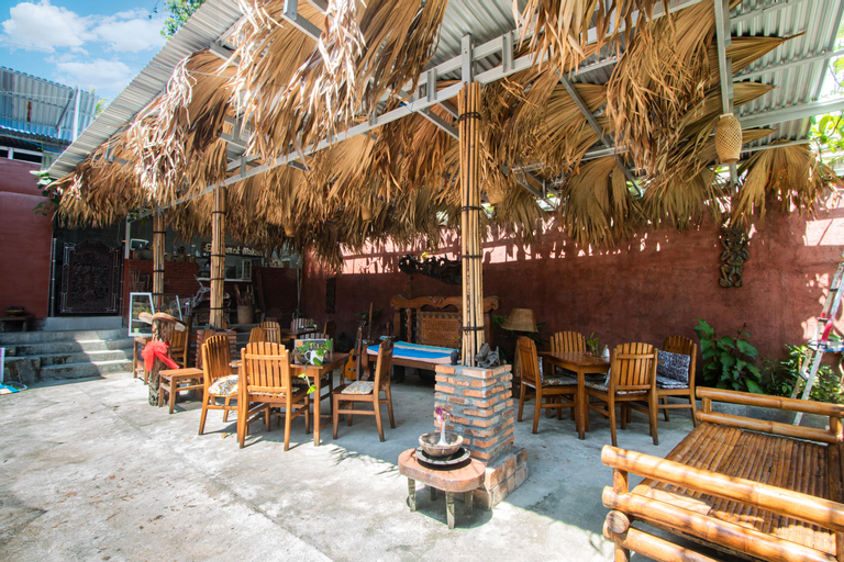 Food & Drinks 5, OYO 92644 Onong's Homestay, Tomohon