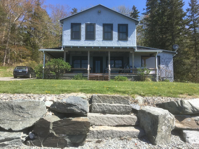 Contention Cove, Hancock