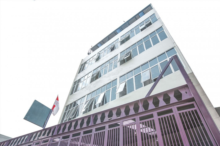 Exterior & Views, OYO 137 Permata Tawakal, West Jakarta