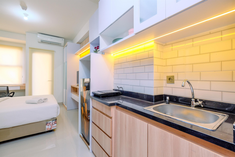 Others 2, Cozy Living and Homey Studio Transpark Cibubur Apartment By Travelio, Depok