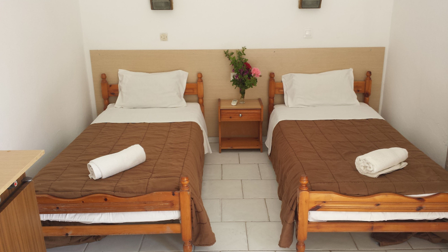 Bedroom 5, Nikolas Club Apartments, Ionian Islands