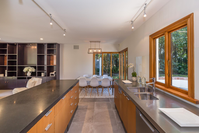 Others 4, Bond Estate Luxury Accommodation, Christchurch