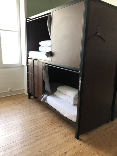 Bedroom 4, Hostel Lyon Centre, Rhône