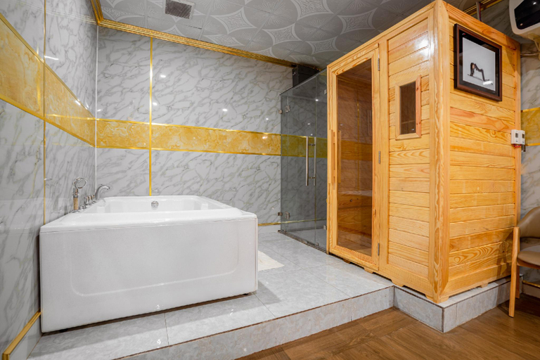 Bathroom 4, DONG PHUONG HOTEL , Bảo Lộc