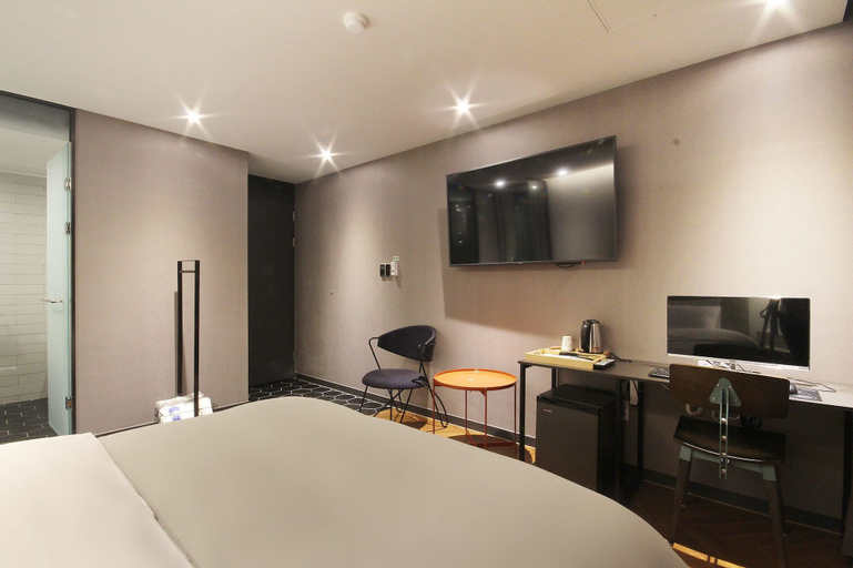 Bedroom 14