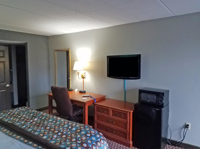 Bedroom 14