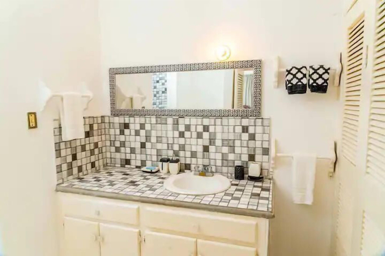 Bathroom, Bunglow on the Terrace