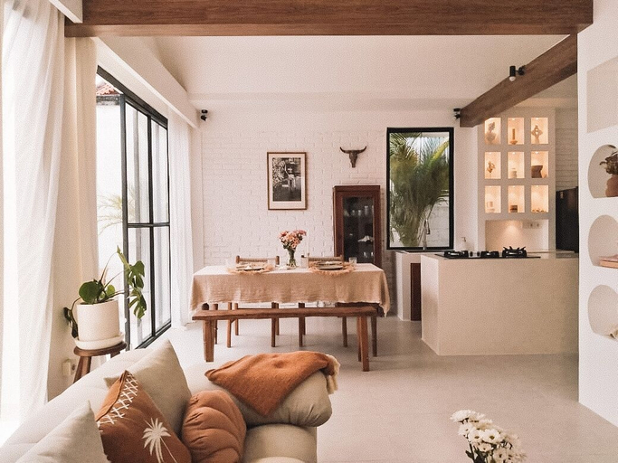 Others 4, 1BR Private Pool Villa Bohem by OriVista, Badung