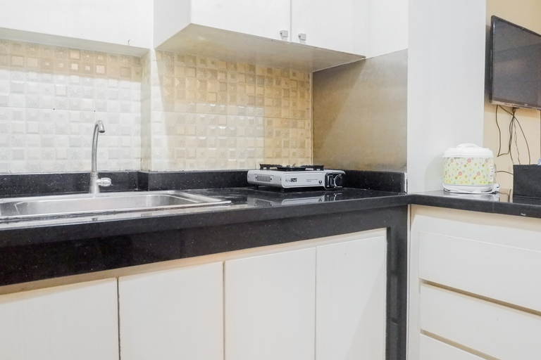 Others 2, Best Value Studio Room Apartment at Puncak Permai By Travelio, Surabaya