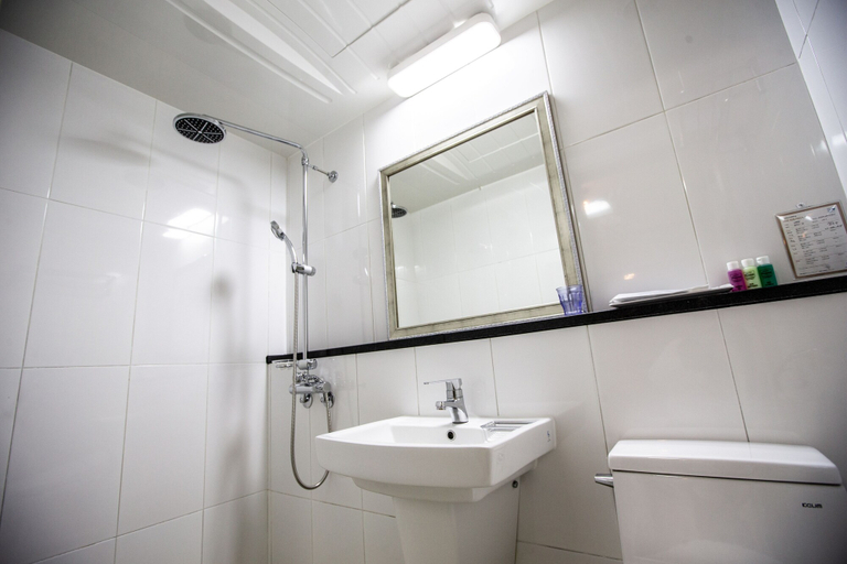 Bathroom 5, Navijam Hanok Hotel, Jeonju
