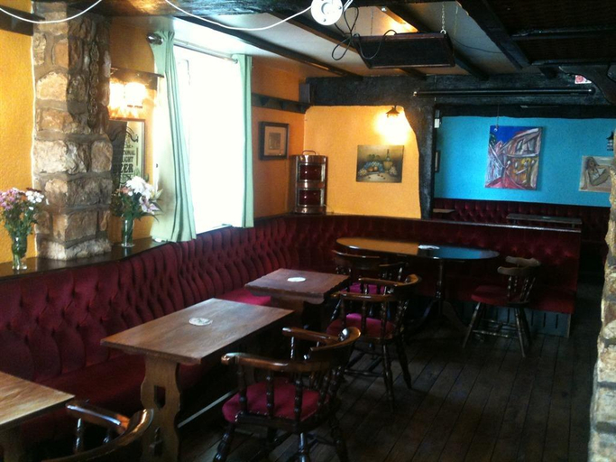 Food & Drinks 5, Queen In The West, Lincolnshire