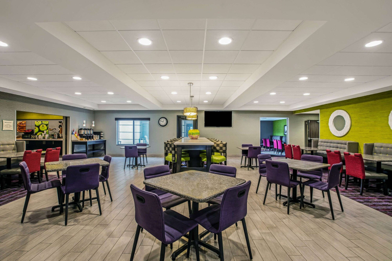 Food & Drinks 5, La Quinta Inn & Suites by Wyndham Kearney, Buffalo