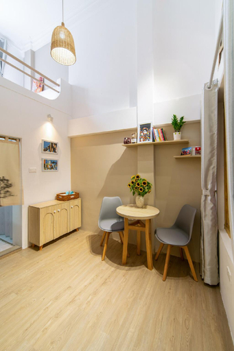 Others 5, Holly's HideAway*City Center*Balcony*Cozy room, Hoàn Kiếm