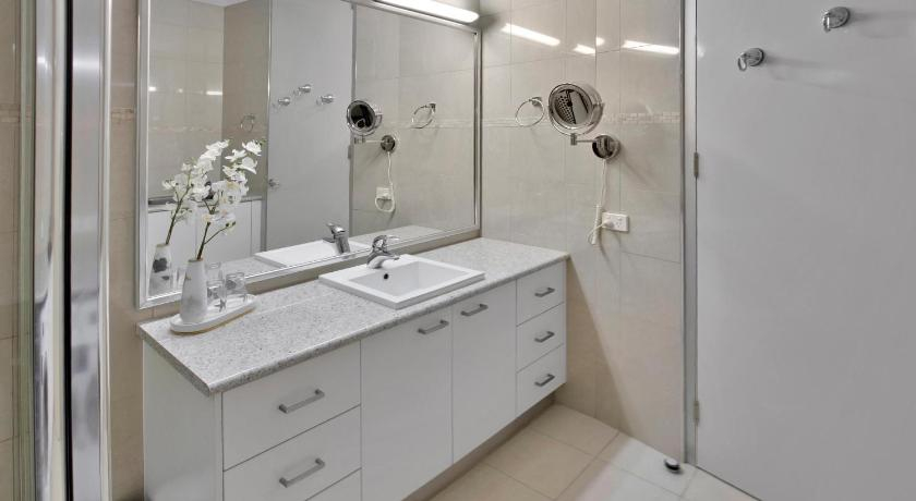 Bedroom 1, Harbour Views, E. Gippsland - Bairnsdale