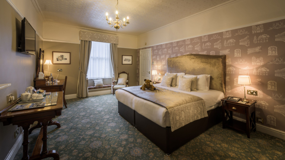 Bedroom 4, Old Hall Hotel, Derbyshire