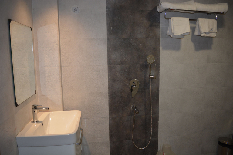 Bathroom 4, The Red Velvet Hotel, Patna