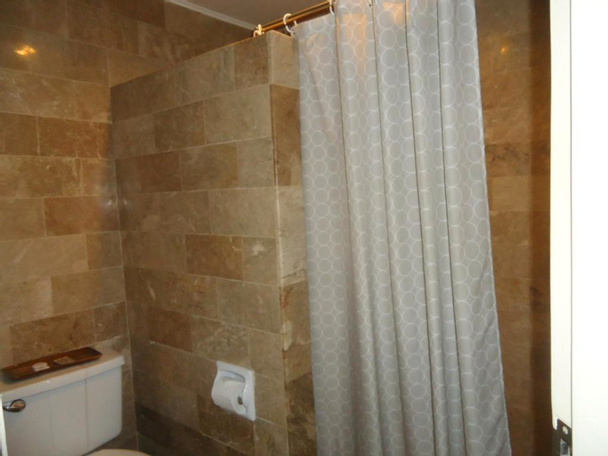Bathroom 4