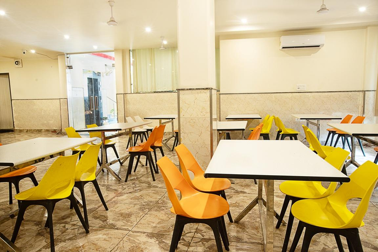 Food & Drinks 3, Hotel Dev Residency - Delhi Airport, Delhi