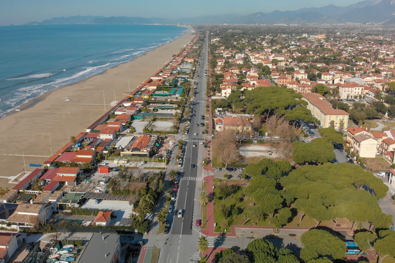 Aerial view 3, Terrazza Abele 300m From The Beach, Lucca