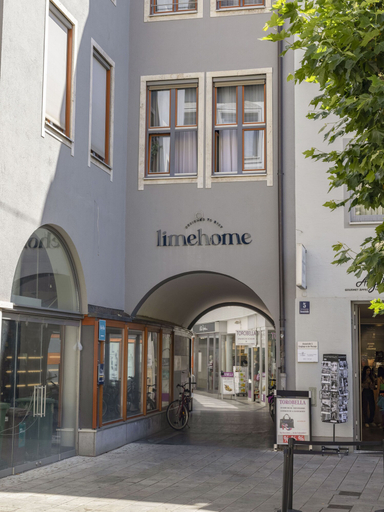 Exterior & Views 2, Limehome Augsburg Annastraße, Augsburg