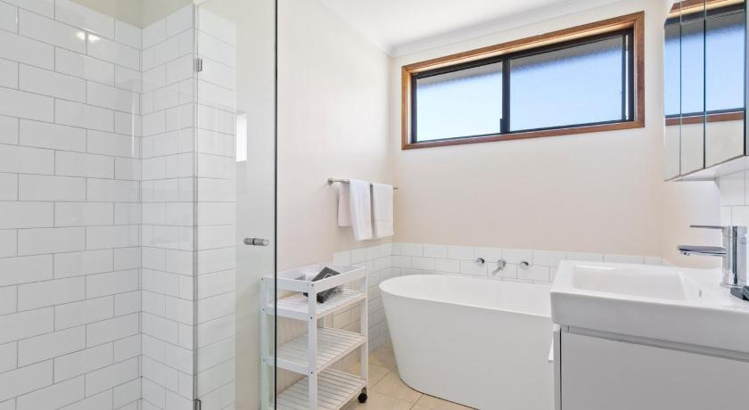 Bedroom, Bodhi's Reef, E. Gippsland - Orbost