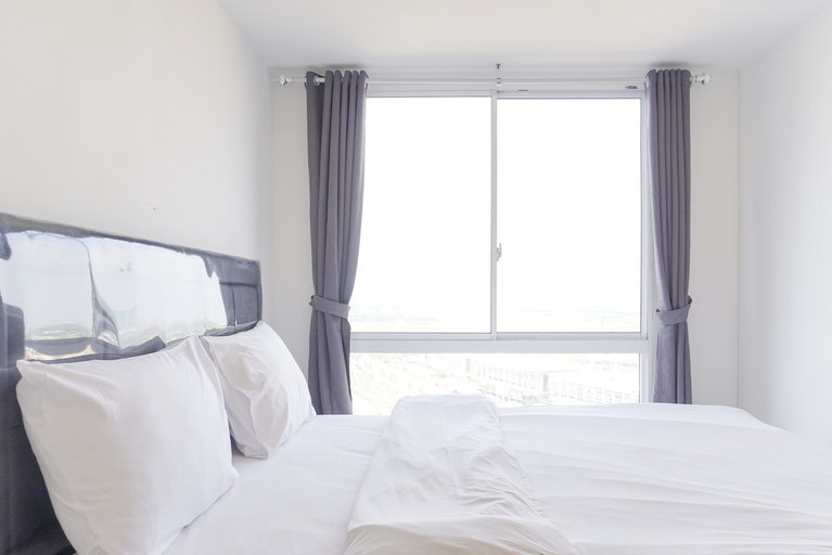 Bedroom 2, Fancy and Nice 2BR Apartment at Tokyo Riverside PIK 2 By Travelio, Tangerang